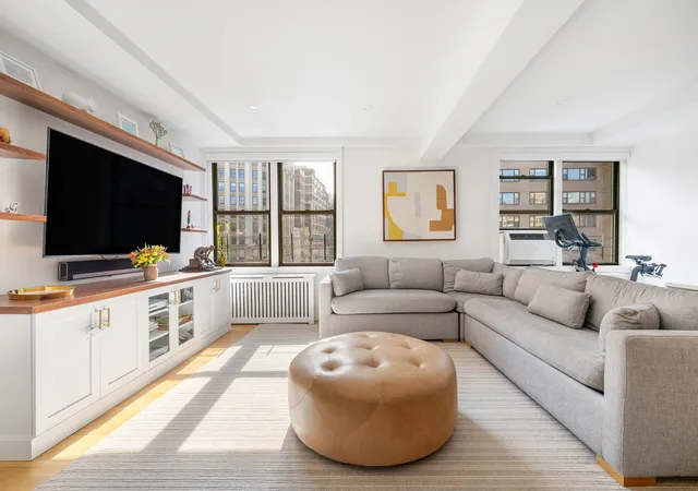 Homes for sale in New York City, NY | 60 E 9Th St, New York City, NY 10003