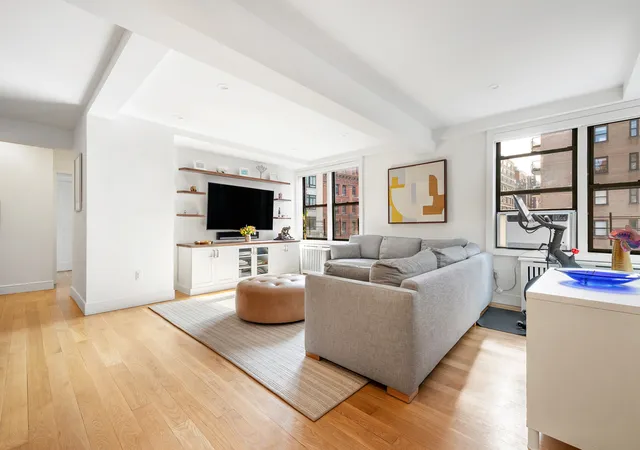 Homes for sale in New York City, NY | 60 E 9Th St, New York City, NY 10003