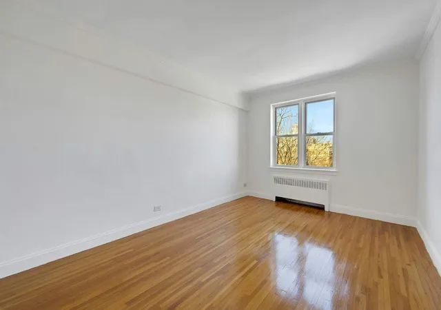 2nd image of 640 W 231St St #7E, Bronx, NY 10463 | MLS# RLS20072302