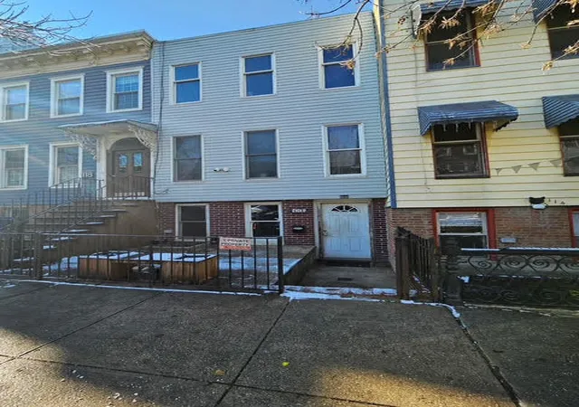 Townhouse for sale at 116 Hall St #116, Brooklyn, NY 11205 | MLS# RLS20072309