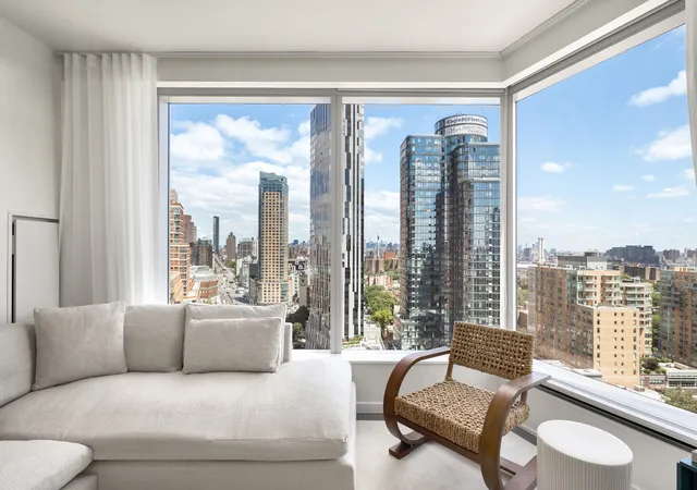 Photo 2 of Condo for sale at 1 City Point #21E, Brooklyn, NY 11201 | MLS# RLS20072375 | Listing updated on 2026-08-04