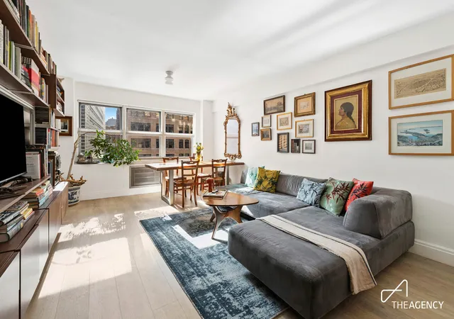 Homes for sale in New York City, NY | 321 E 45Th St, New York City, NY 10017