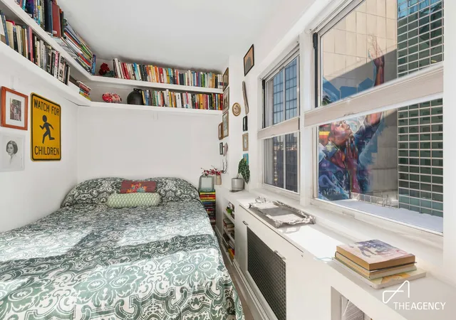 Homes for sale in New York City, NY | 321 E 45Th St, New York City, NY 10017