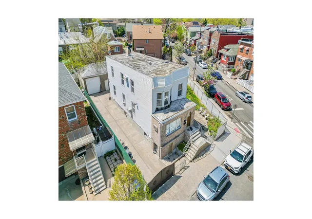 2nd image of 1465 Mayflower Ave, Bronx, NY 10461 | MLS# RLS20072435