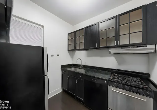 Listing Photo 5 - Condo for sale in building located at 234 W 16Th St, New York, NY 10011 - Unit #1D