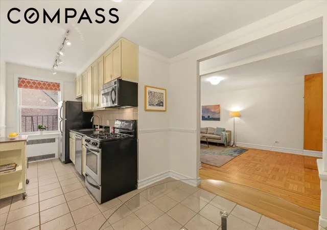 Photo 3 of House for sale at 385 Argyle Rd #4A, Brooklyn, NY 11218 | MLS# RLS20069774 | Listing updated on 2026-07-26