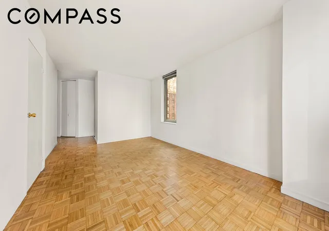 4th image of 145 E 48Th St #14B, New York City, NY 10017 | MLS# RLS20072499