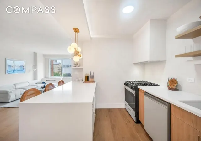 5th image of 175 W 12Th St, New York, NY 10011