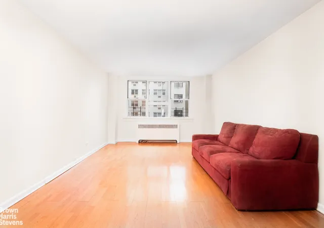 4th image of 240 E 35Th St, New York City, NY 10016