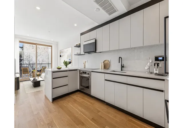 2nd image of 197 Pulaski St #PENTHOUSE, Brooklyn, NY 11206 | MLS# RLS20072776