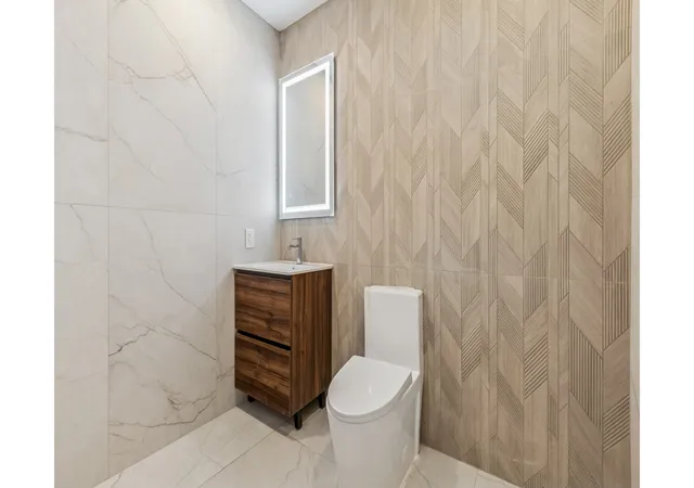 2nd image of 197 Pulaski St, New York City, NY 11206