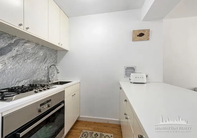 Photo 3 of Condo for sale at 150 E 27th Street #3B, New York, NY 10016 | MLS# RLS20072841 | Listing updated on 2026-04-23