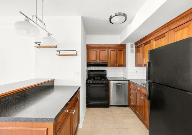 3rd image of 305 E 24Th St #19T, New York, NY 10010 | MLS# RLS20072899