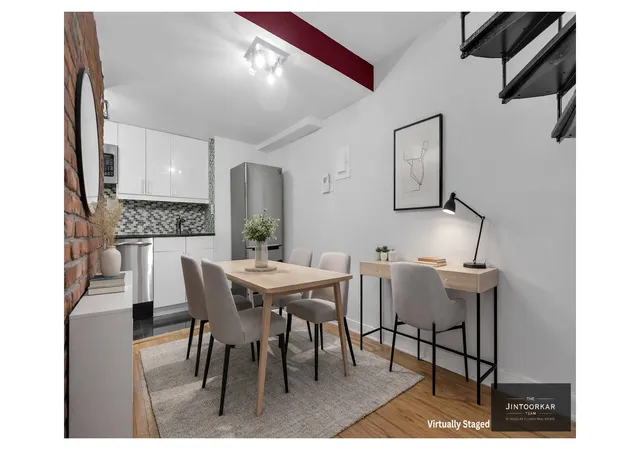 3rd image of 160 E 26Th St, New York City, NY 10010