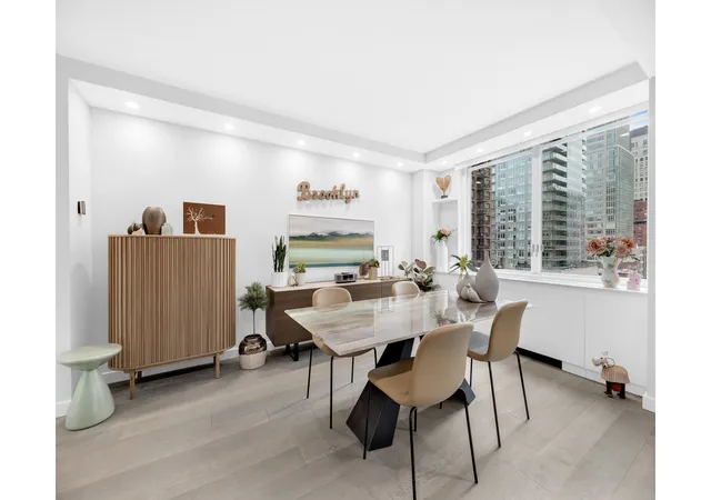 4th image of 245 E 54Th St, New York City, NY 10022