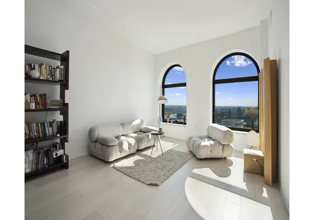 Photo 2 of Sale Pending at 130 William St #50B, New York, NY 10038 | MLS# RLS20073174 | Listing updated on 2026-08-29