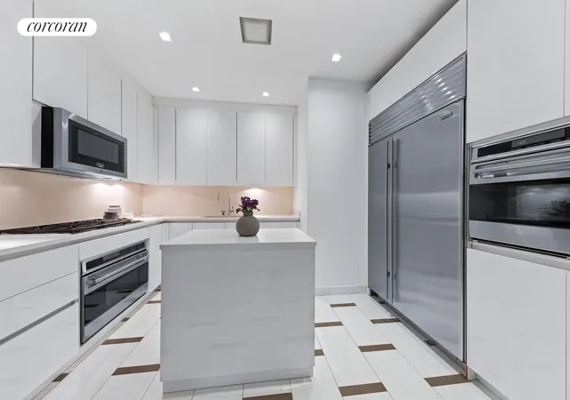 Photo 4 of Townhouse for sale at 170 E End Ave #M2, New York, NY 10128 | MLS# RLS20073253 | Listing updated on 2026-06-11