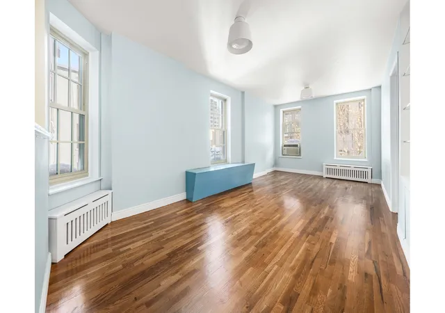 Photo 3 of House for sale at 325 W 43rd Street #4B, New York, NY 10036 | MLS# RLS20073265 | Listing updated on 2026-03-31