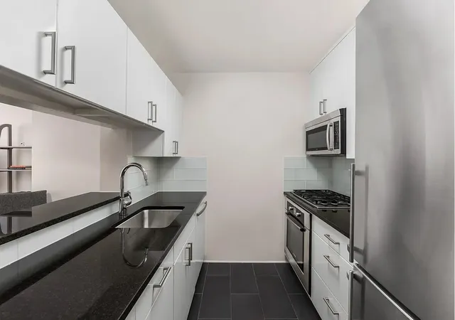 Photo 3 of House for sale at 300 E 64th Street #6E, New York, NY 10065 | MLS# RLS20070005 | Listing updated on 2026-05-06