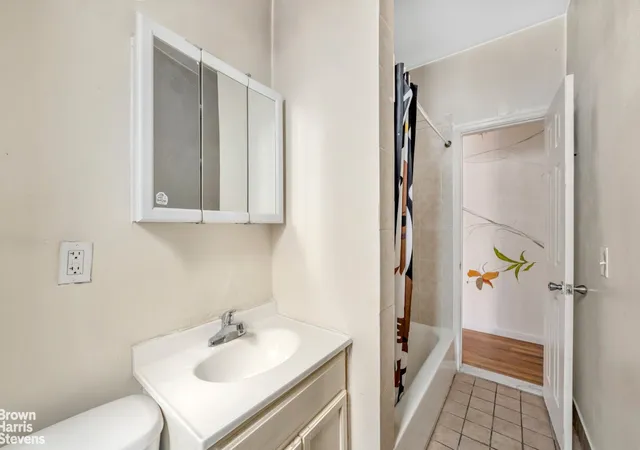 12th image of 92 St Nicholas Ave #5E, New York City, NY 10026 | MLS# RLS20073480