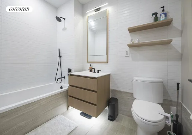 Photo 4 of House for sale at 45-07 Court Sq #3A, New York City, NY 11101 | MLS# RLS20073800 | Listing updated on 2026-07-25