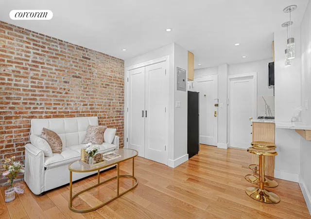 Homes for sale in New York City, NY | 451 W 22nd St #3R, New York City, NY 10011 | MLS# RLS20073893