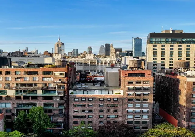 4th image of 18 E 12Th St, New York City, NY 10003