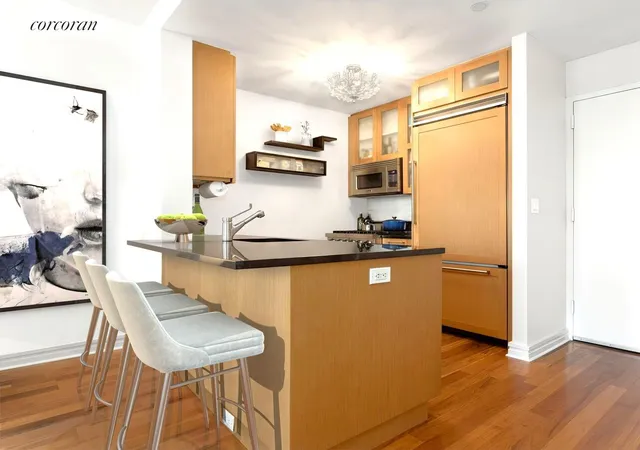 Photo 3 of House for sale at 200 W End Ave #12M, New York, NY 10023 | MLS# RLS20074116 | Listing updated on 2026-07-21