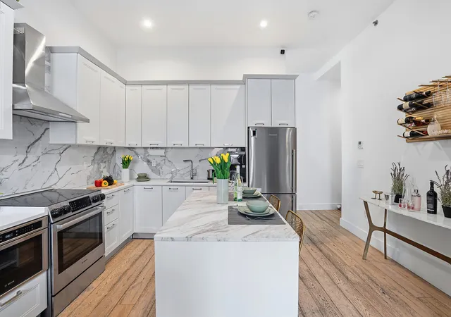 Photo 4 of Condo for sale at 11 Conselyea St #1B, Brooklyn, NY 11211 | MLS# RLS20074232 | Listing updated on 2026-04-26