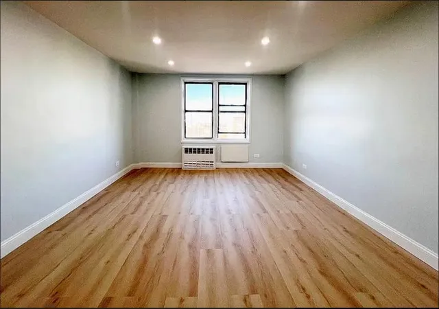 Photo 3 of House for sale at 50-21 39th Place #5C, Sunnyside, NY 11104 | MLS# RLS20074394 | Listing updated on 2026-08-28