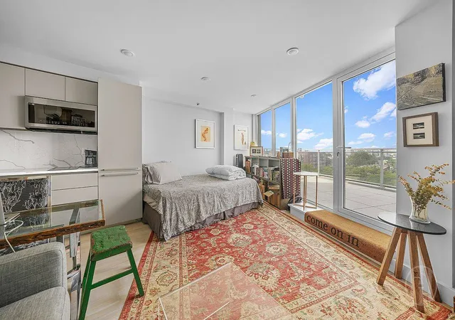 2nd image of 733 Ocean Pkwy #8A, New York City, NY 11230 | MLS# RLS20074425