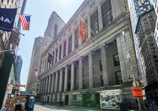 Listing Photo 2 - Condo for sale in Cipriani Club Residences located at 55 Wall St, New York, NY 10005 - Unit #713