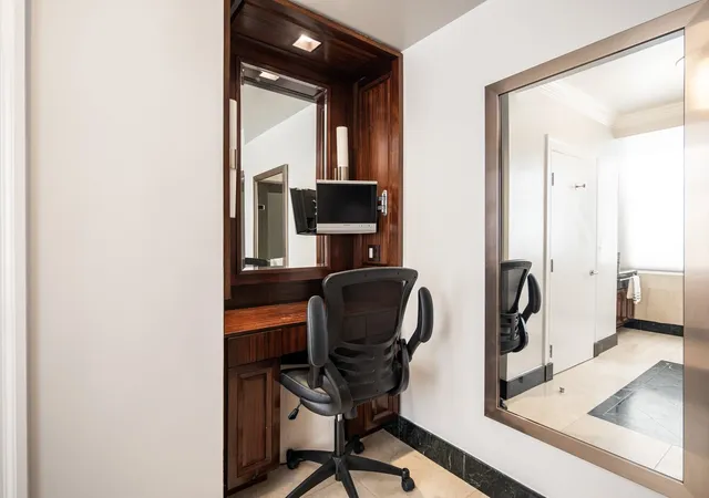 Photo 5 of House for sale at 55 Wall St #713, New York, NY 10005 | MLS# RLS20074438 | Listing updated on 2026-07-08