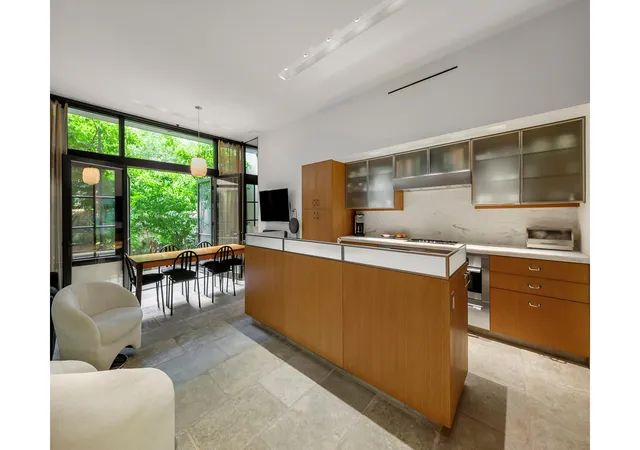 Photo 3 of Single family home for sale at 22 E 94th Street, New York City, NY 10128 | MLS# RLS20074532 | Listing updated on 2026-07-14