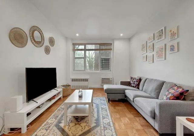 1st image of 2390 Palisade Ave #1G, New York City, NY 10463 | MLS# RLS20074666