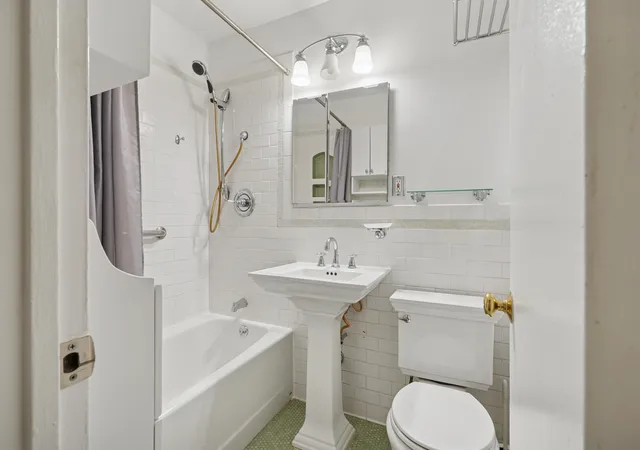 Homes for sale in New York City, NY | 320 E 35Th St, New York City, NY 10016