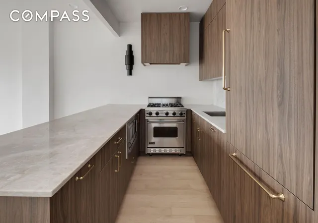 4th image of 189 Brg St, New York, NY 11201