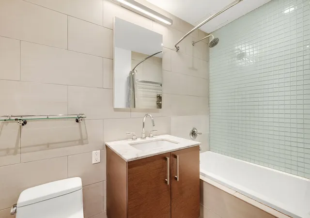 Photo 4 of House for sale at 21-45 44th Drive #1I, New York City, NY 11101 | MLS# RLS20074998 | Listing updated on 2026-03-28