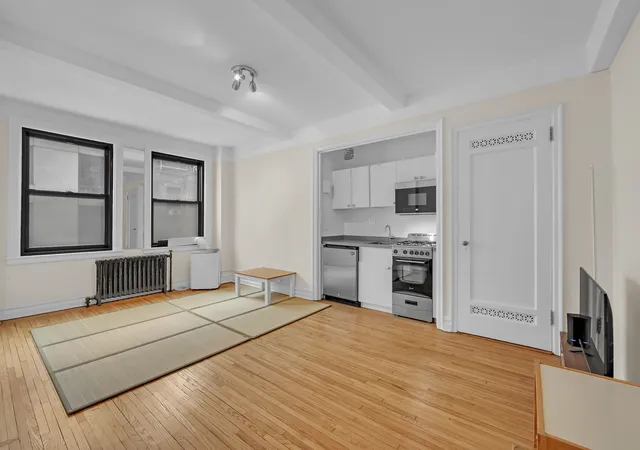 Photo 2 of Condo for sale at 457 W 57th Street #614, New York, NY 10019 | MLS# RLS20075099 | Listing updated on 2026-03-05