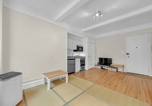 Photo 4 of House for sale at 457 W 57th Street #614, New York, NY 10019 | MLS# RLS20075099 | Listing updated on 2026-03-05