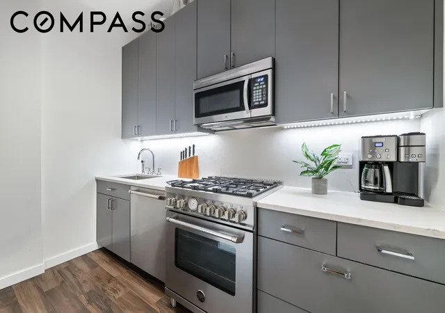 3rd image of 125 W 12Th St #4D, New York City, NY 10011 | MLS# RLS20074931