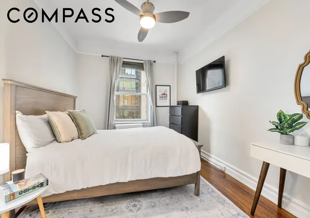 4th image of 125 W 12Th St #4D, New York City, NY 10011 | MLS# RLS20074931
