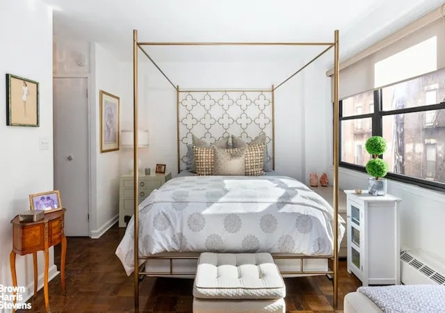 5th image of 210 E 15Th St #5H, New York, NY 10003 | MLS# RLS20075395