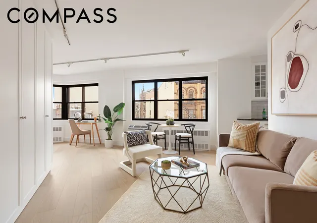Sale Pending at 31 Jane St #5A, New York City, NY 10014 | MLS# RLS20073163 | Listing updated on 2026-06-07