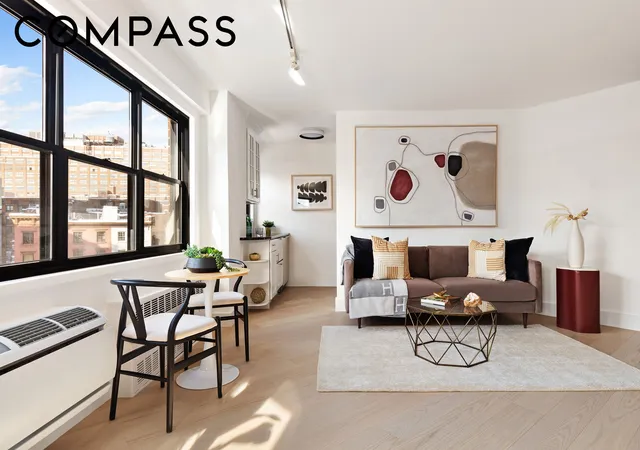 Photo 3 of Sale Pending at 31 Jane St #5A, New York City, NY 10014 | MLS# RLS20073163 | Listing updated on 2026-06-07