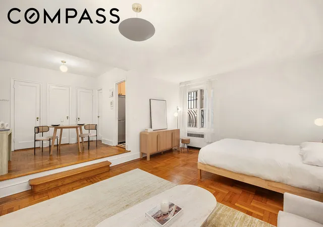 2nd image of 55 Eastern Pkwy #1D, New York City, NY 11238 | MLS# RLS20062945
