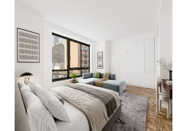 Photo 4 of House for sale at 100 United Nations Plz #8BC, New York, NY 10017 | MLS# RLS20075617 | Listing updated on 2026-04-02