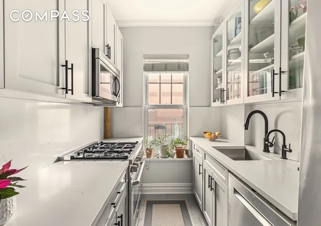 5th image of 67 Morton St #6D, New York City, NY 10014 | MLS# RLS20068857