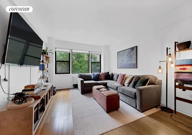 Photo 2 of Condo for sale at 240 E 46th Street #6G, New York, NY 10017 | MLS# RLS20075953 | Listing updated on 2026-04-01