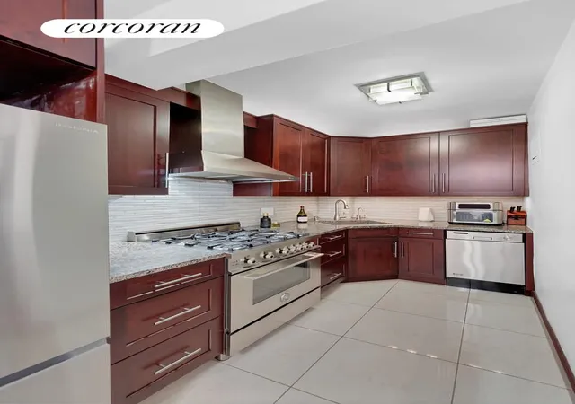 Photo 3 of House for sale at 240 E 46th Street #6G, New York, NY 10017 | MLS# RLS20075953 | Listing updated on 2026-04-01
